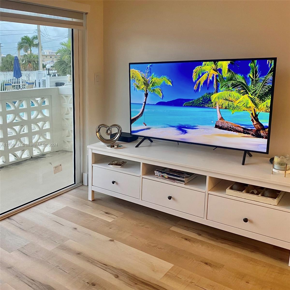 1901 S Ocean Dr 104, Hollywood, Florida 33019, 1 Bedroom Bedrooms, ,1 BathroomBathrooms,Residential,For Sale,1901 S Ocean Dr 104,A11528142