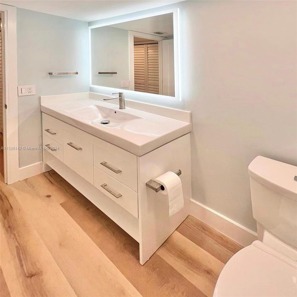 1901 S Ocean Dr 104, Hollywood, Florida 33019, 1 Bedroom Bedrooms, ,1 BathroomBathrooms,Residential,For Sale,1901 S Ocean Dr 104,A11528142