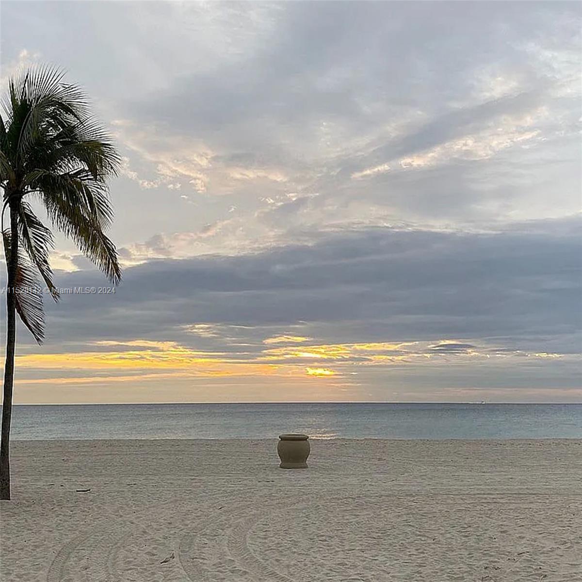 1901 S Ocean Dr 104, Hollywood, Florida 33019, 1 Bedroom Bedrooms, ,1 BathroomBathrooms,Residential,For Sale,1901 S Ocean Dr 104,A11528142