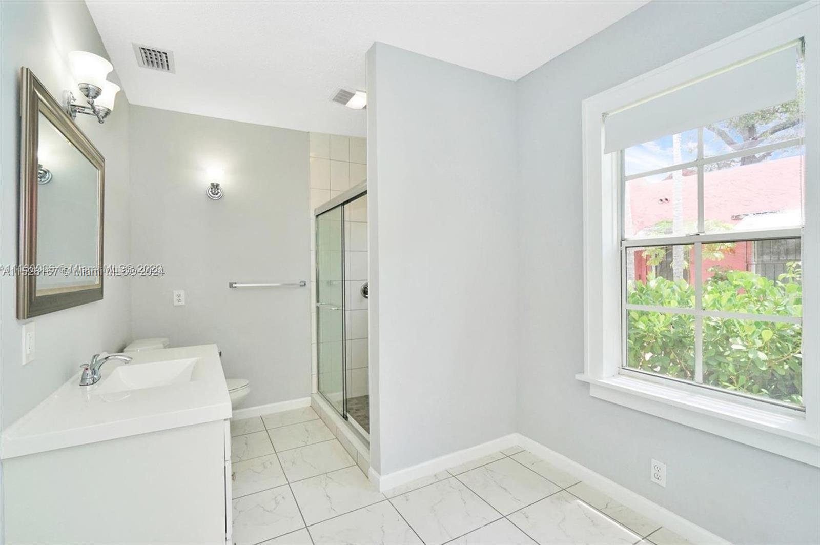 1654 SW 14th Ter 1654, Miami, Florida 33145, 2 Bedrooms Bedrooms, ,2 BathroomsBathrooms,Residentiallease,For Rent,1654 SW 14th Ter 1654,A11528167