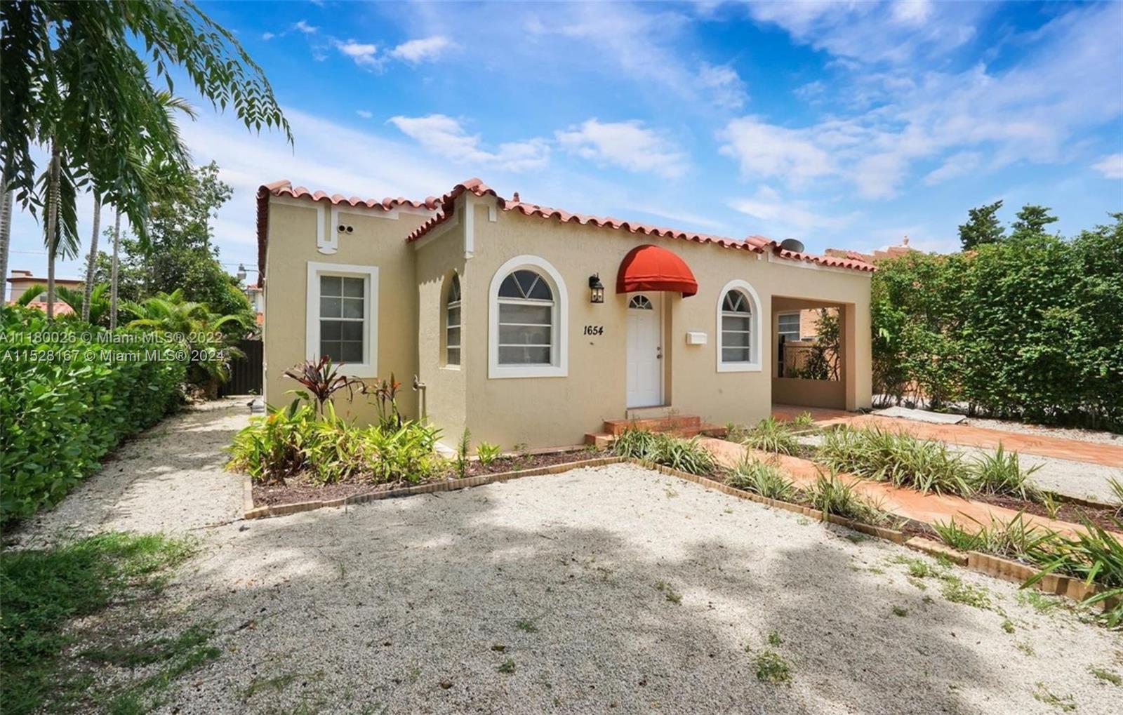 1654 SW 14th Ter 1654, Miami, Florida 33145, 2 Bedrooms Bedrooms, ,2 BathroomsBathrooms,Residentiallease,For Rent,1654 SW 14th Ter 1654,A11528167