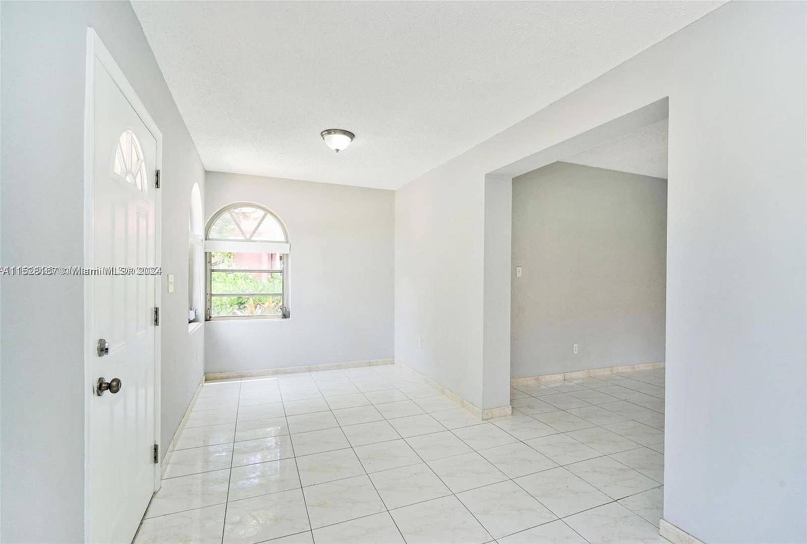 1654 SW 14th Ter 1654, Miami, Florida 33145, 2 Bedrooms Bedrooms, ,2 BathroomsBathrooms,Residentiallease,For Rent,1654 SW 14th Ter 1654,A11528167