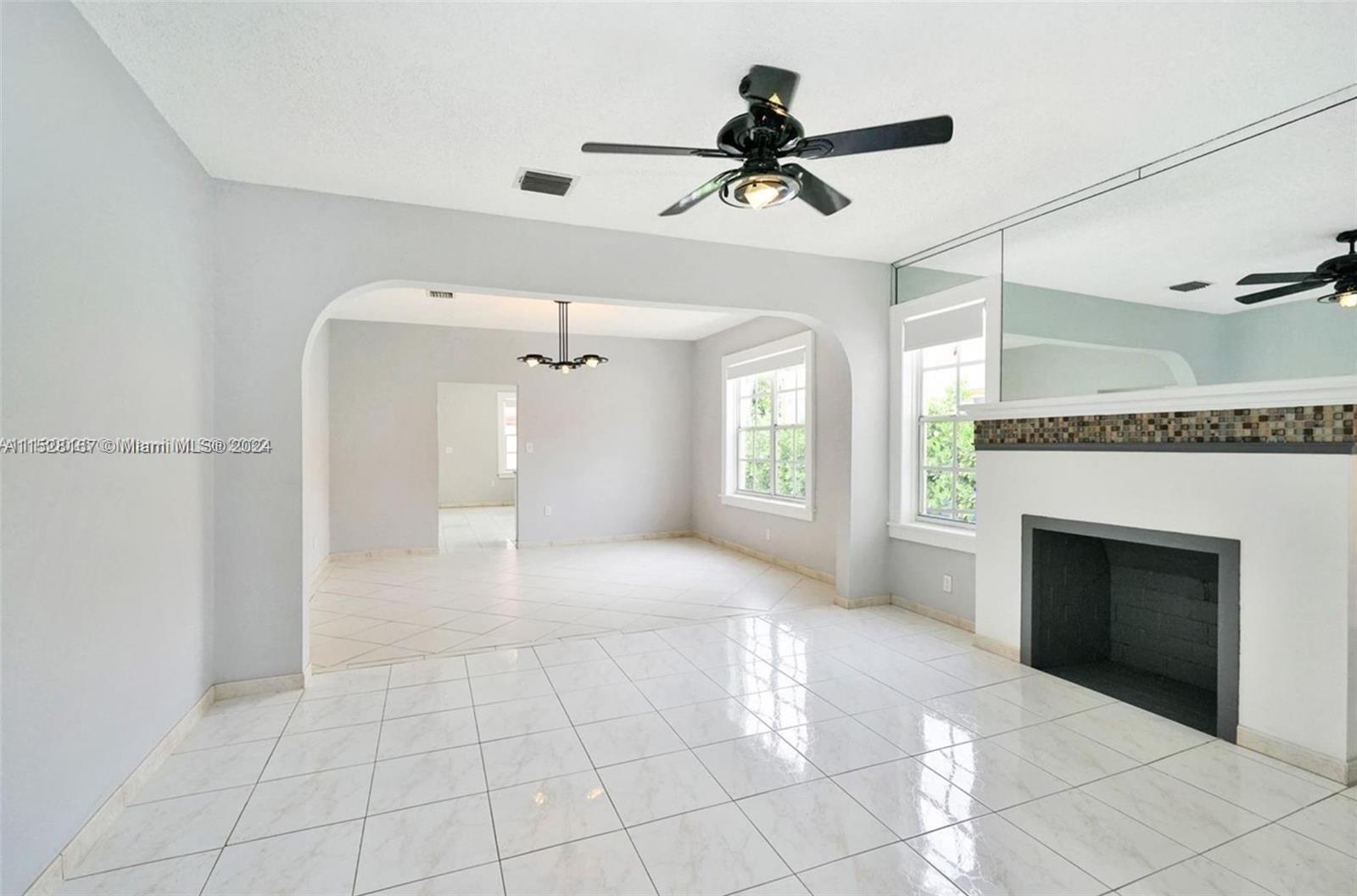 1654 SW 14th Ter 1654, Miami, Florida 33145, 2 Bedrooms Bedrooms, ,2 BathroomsBathrooms,Residentiallease,For Rent,1654 SW 14th Ter 1654,A11528167