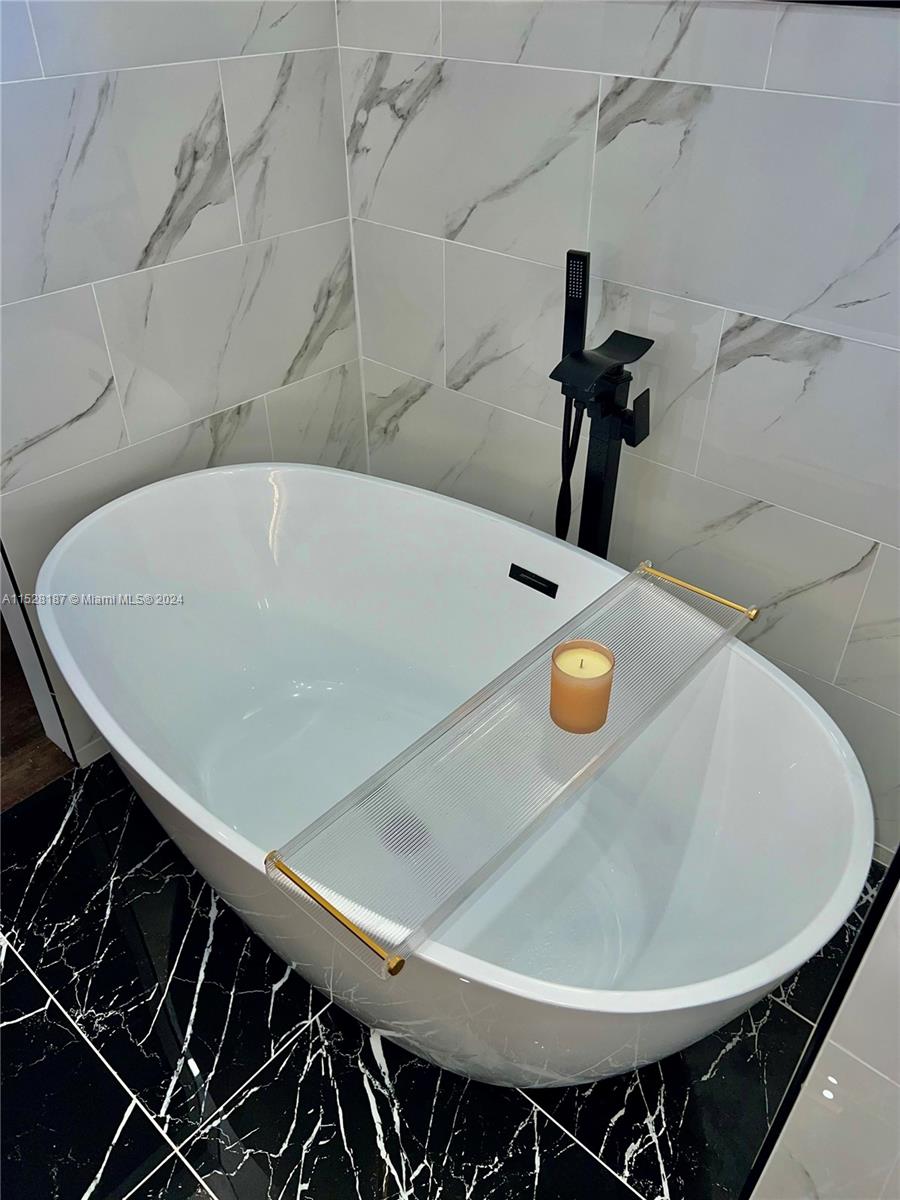 2532 NE 41st Ter 2532, Homestead, Florida 33033, 3 Bedrooms Bedrooms, ,2 BathroomsBathrooms,Residentiallease,For Rent,2532 NE 41st Ter 2532,A11528187