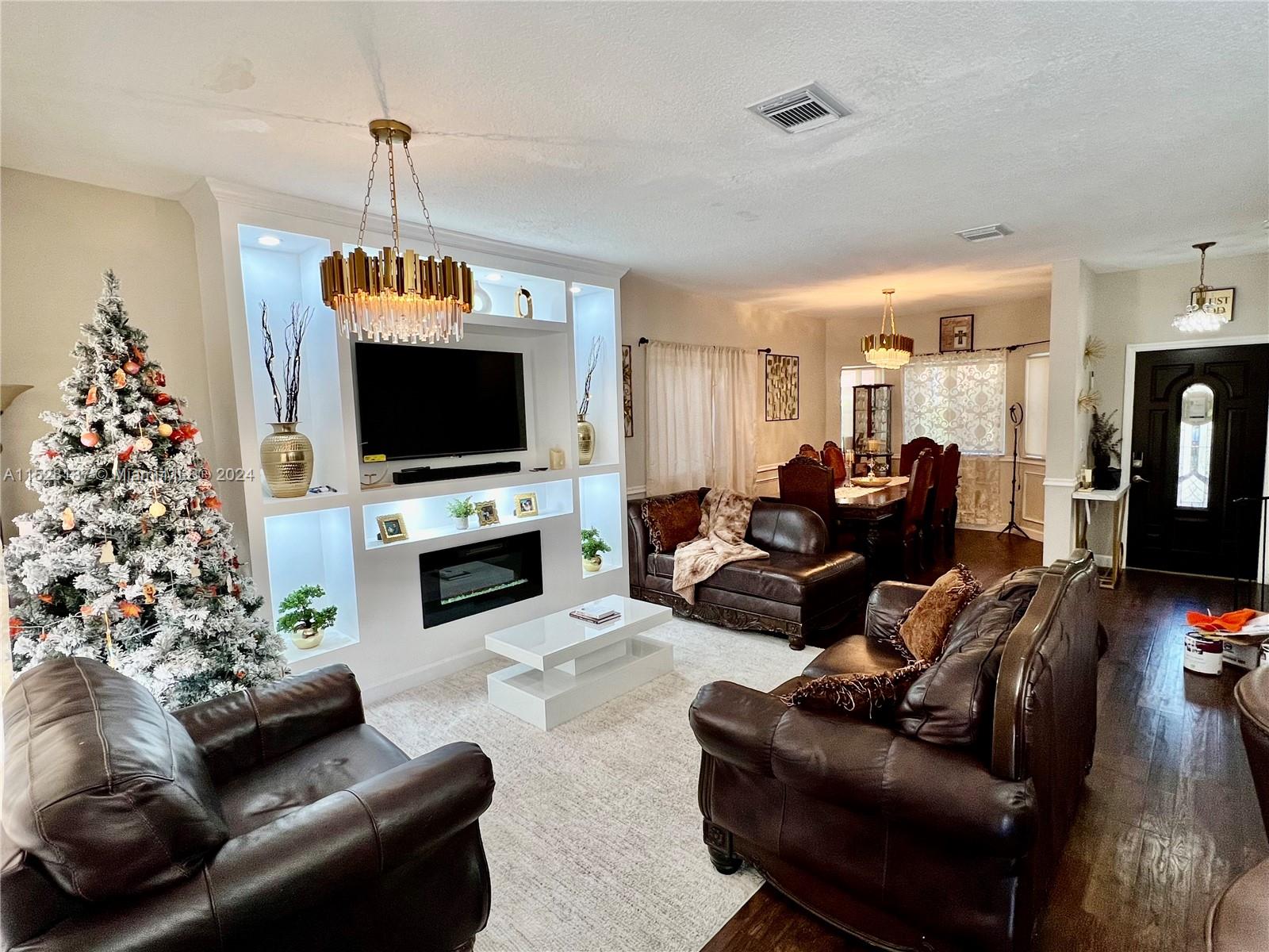 2532 NE 41st Ter 2532, Homestead, Florida 33033, 3 Bedrooms Bedrooms, ,2 BathroomsBathrooms,Residentiallease,For Rent,2532 NE 41st Ter 2532,A11528187