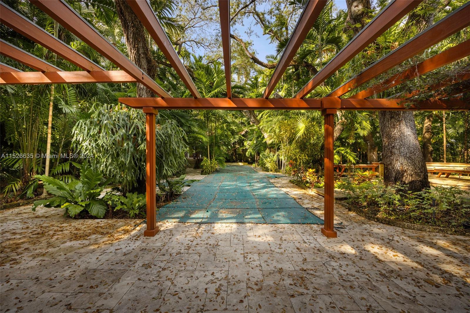 3020 Seminole St, Coconut Grove, FL, 33133 United States, 3 Bedrooms Bedrooms, ,2 BathroomsBathrooms,Residential,For Sale,Seminole St,A11526635