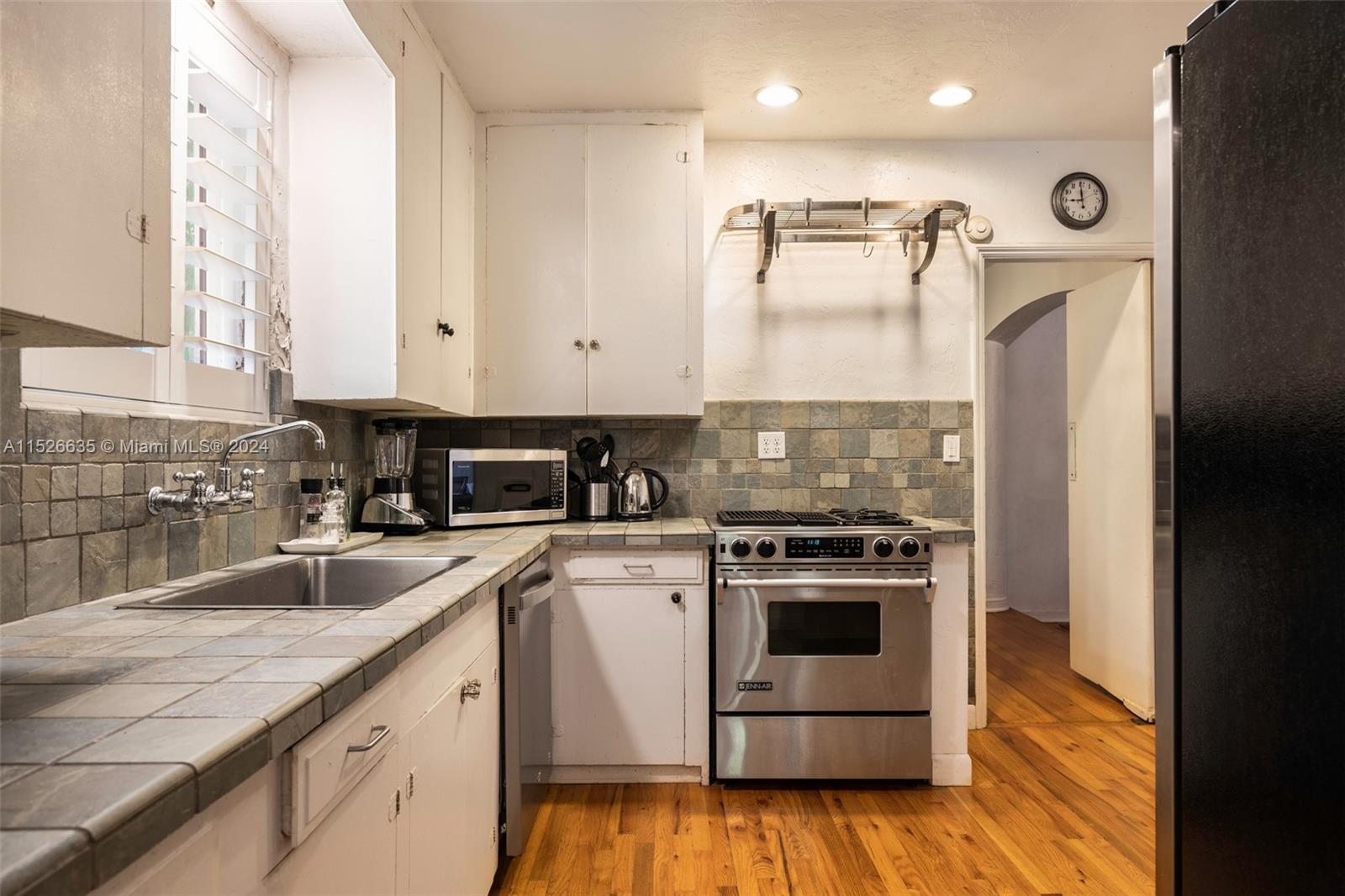 3020 Seminole St, Coconut Grove, FL, 33133 United States, 3 Bedrooms Bedrooms, ,2 BathroomsBathrooms,Residential,For Sale,Seminole St,A11526635