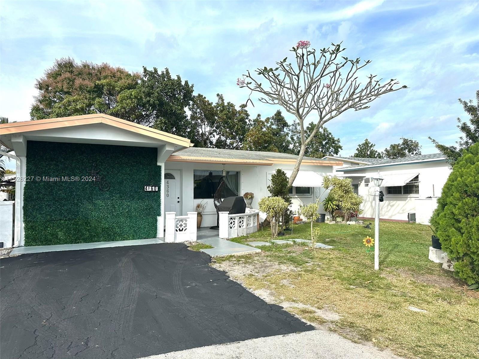 4360 NW 46th Ter, Lauderdale Lakes FL 33319