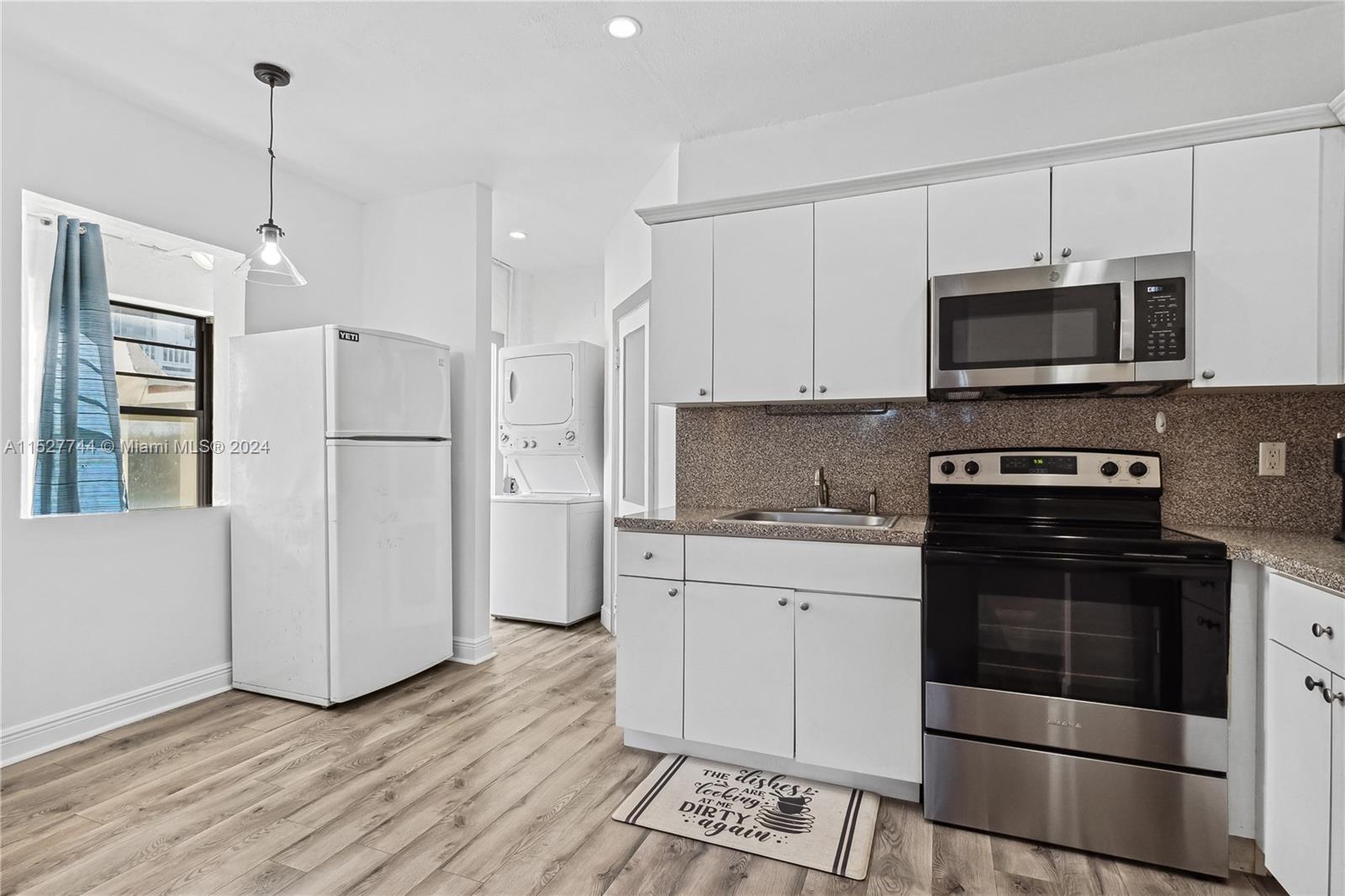 934 Michigan Ave 209, Miami Beach, Florida 33139, 1 Bedroom Bedrooms, ,1 BathroomBathrooms,Residential,For Sale,934 Michigan Ave 209,A11527744