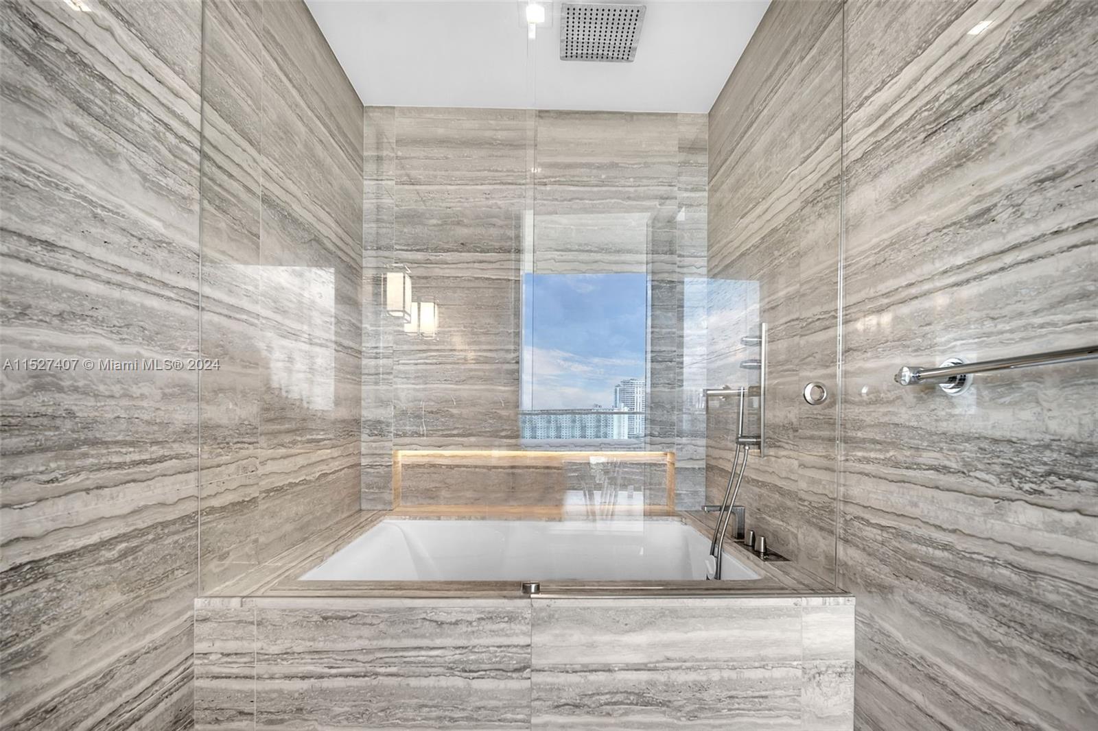 18975 Collins Ave, Sunny Isles Beach, FL, 33160 United States, 2 Bedrooms Bedrooms, ,2 BathroomsBathrooms,Residential,For Sale,Collins Ave,A11527407