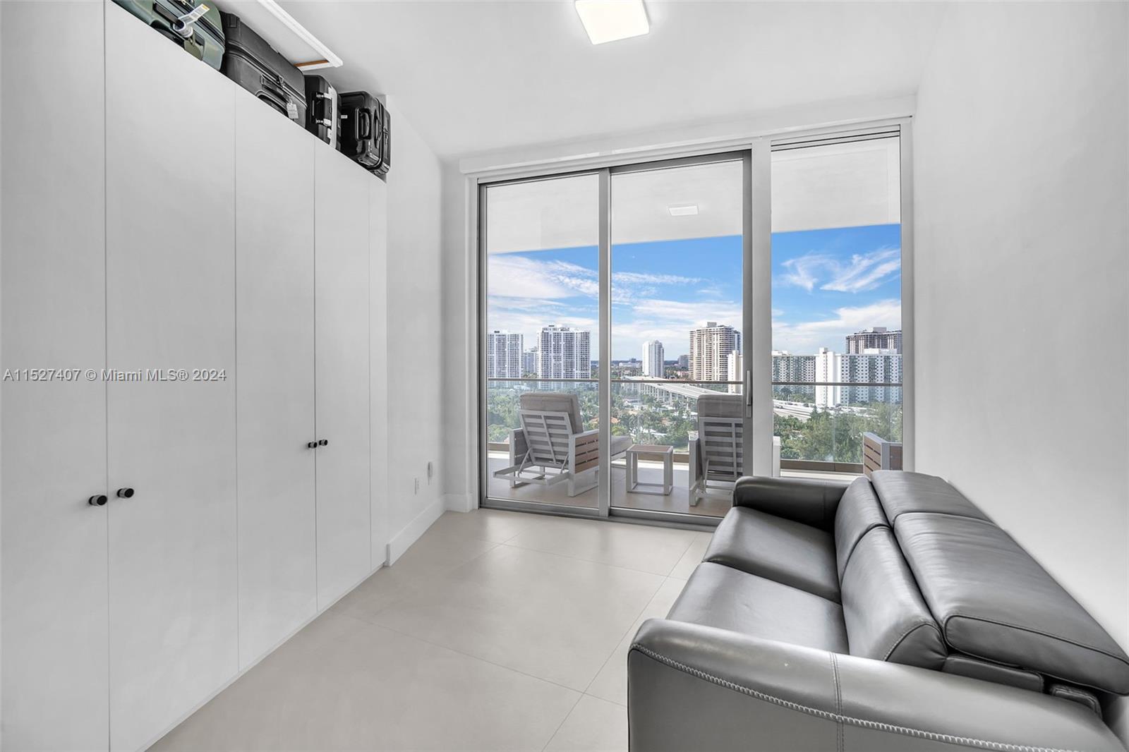 18975 Collins Ave, Sunny Isles Beach, FL, 33160 United States, 2 Bedrooms Bedrooms, ,2 BathroomsBathrooms,Residential,For Sale,Collins Ave,A11527407