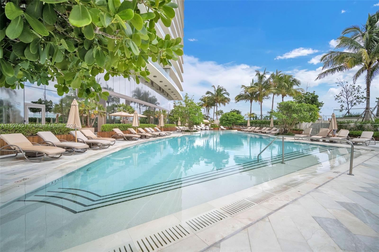 18975 Collins Ave, Sunny Isles Beach, FL, 33160 United States, 2 Bedrooms Bedrooms, ,2 BathroomsBathrooms,Residential,For Sale,Collins Ave,A11527407
