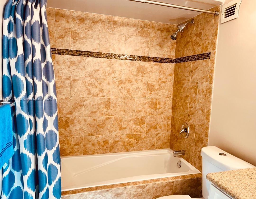 1600 S Ocean Dr 12B, Hollywood, Florida 33019, 2 Bedrooms Bedrooms, ,2 BathroomsBathrooms,Residentiallease,For Rent,1600 S Ocean Dr 12B,A11528314