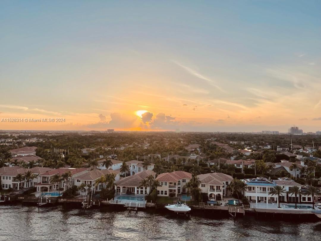 1600 S Ocean Dr 12B, Hollywood, Florida 33019, 2 Bedrooms Bedrooms, ,2 BathroomsBathrooms,Residentiallease,For Rent,1600 S Ocean Dr 12B,A11528314