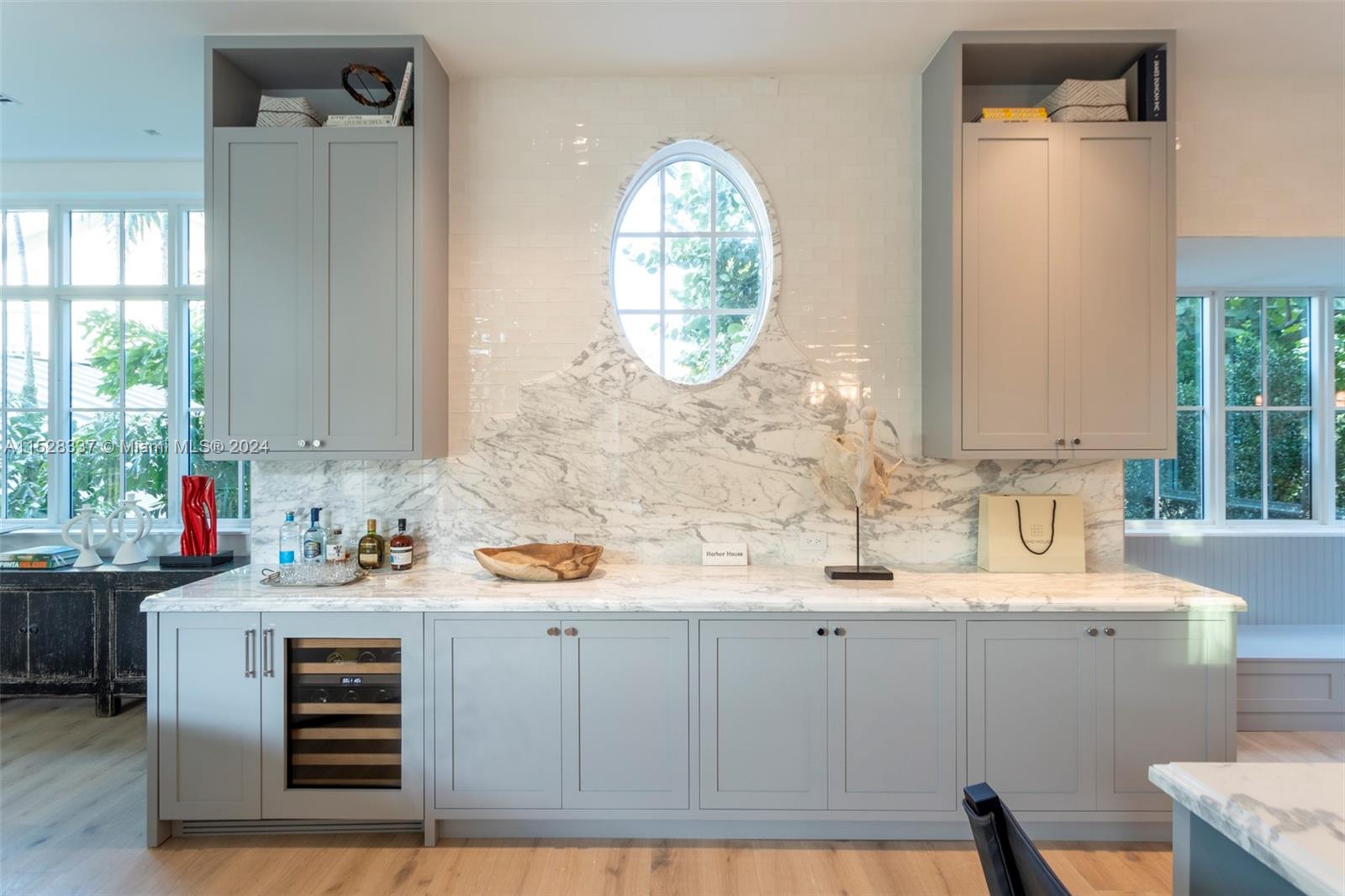 Key Biscayne, FL, 33149 United States, 6 Bedrooms Bedrooms, ,6 BathroomsBathrooms,Residential,For Sale,A11528337