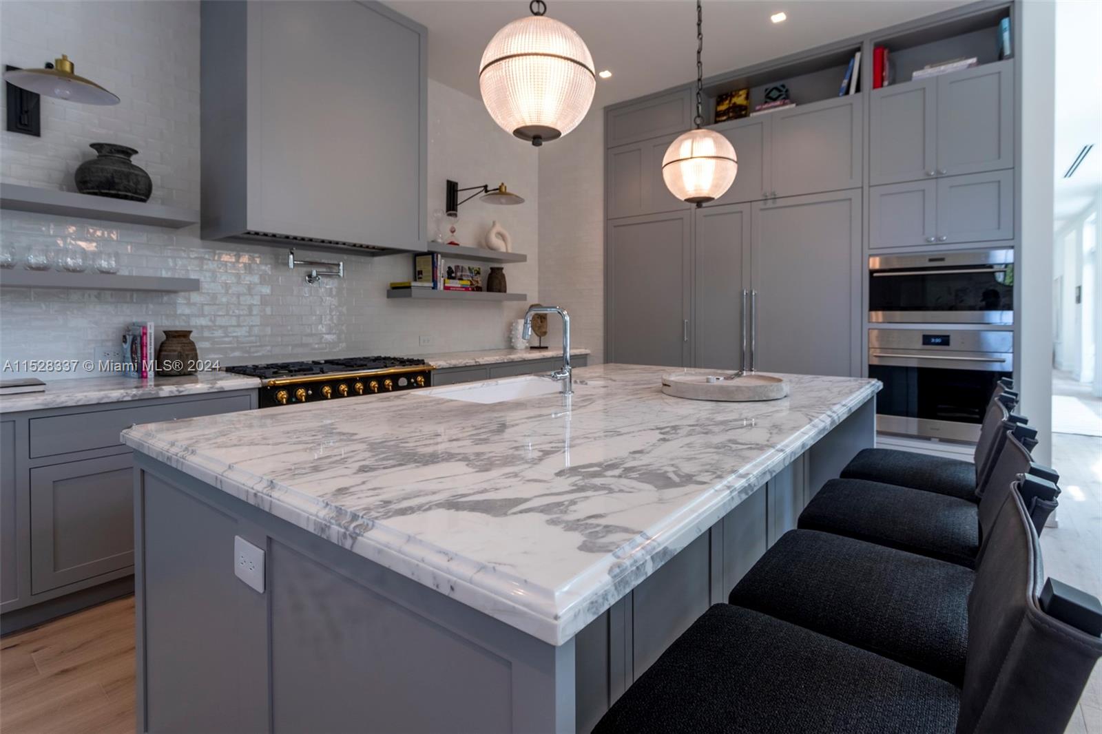 Key Biscayne, FL, 33149 United States, 6 Bedrooms Bedrooms, ,6 BathroomsBathrooms,Residential,For Sale,A11528337