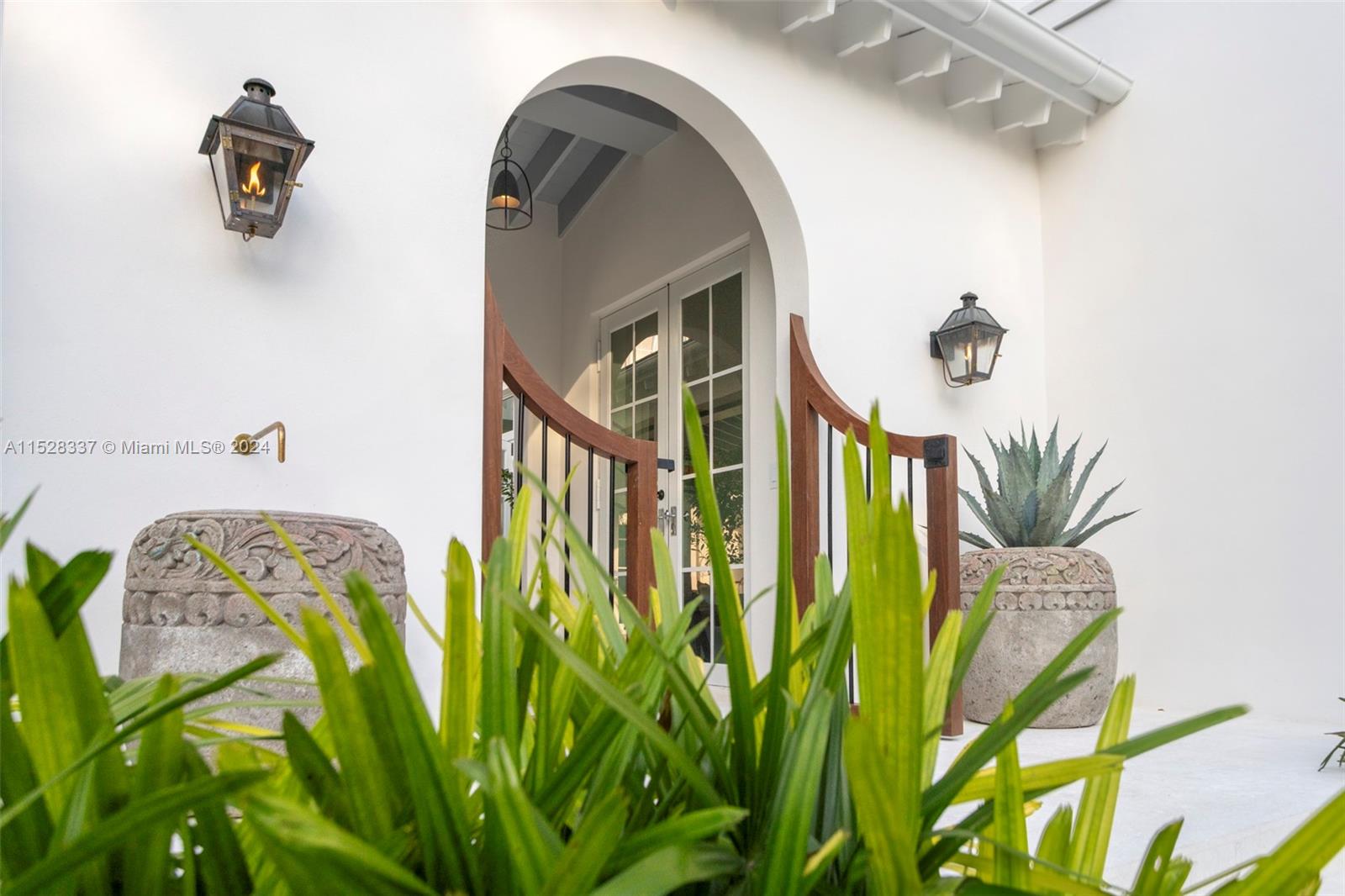 Key Biscayne, FL, 33149 United States, 6 Bedrooms Bedrooms, ,6 BathroomsBathrooms,Residential,For Sale,A11528337