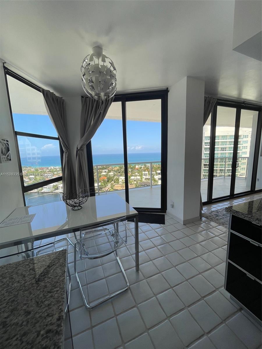 20281 E Country Club Dr 2406, Aventura, Florida 33180, 2 Bedrooms Bedrooms, ,2 BathroomsBathrooms,Residentiallease,For Rent,20281 E Country Club Dr 2406,A11528335