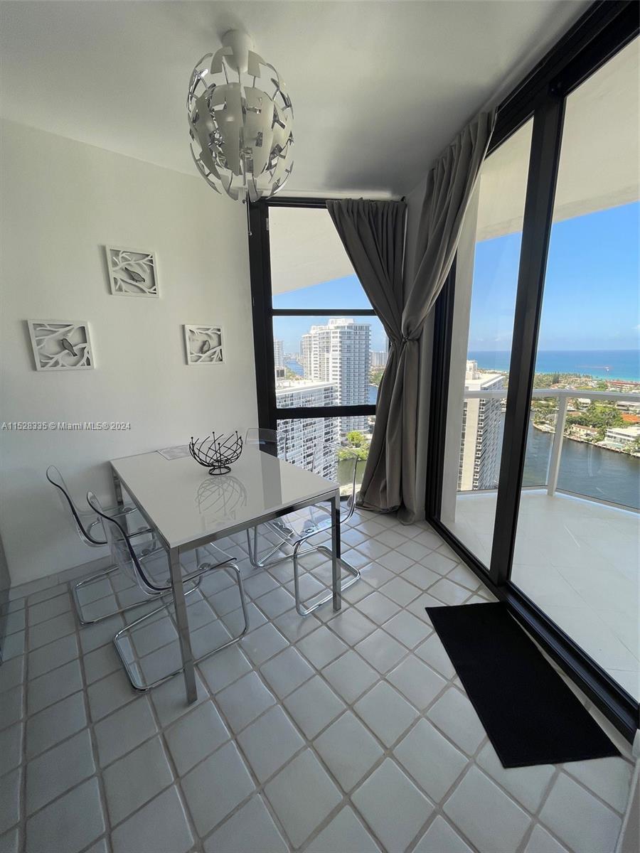 20281 E Country Club Dr 2406, Aventura, Florida 33180, 2 Bedrooms Bedrooms, ,2 BathroomsBathrooms,Residentiallease,For Rent,20281 E Country Club Dr 2406,A11528335