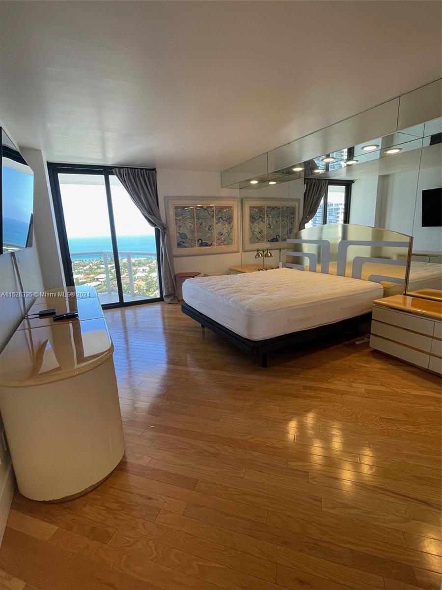 20281 E Country Club Dr 2406, Aventura, Florida 33180, 2 Bedrooms Bedrooms, ,2 BathroomsBathrooms,Residentiallease,For Rent,20281 E Country Club Dr 2406,A11528335