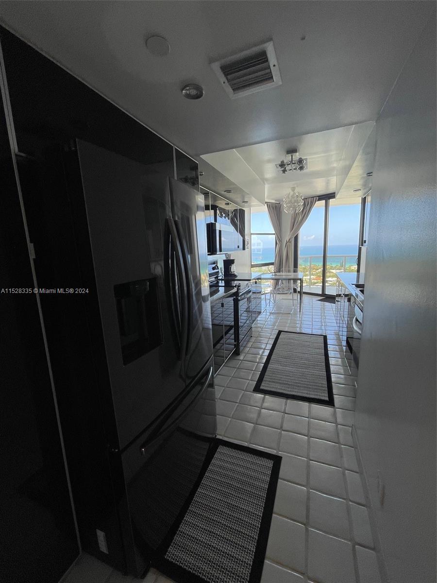 20281 E Country Club Dr 2406, Aventura, Florida 33180, 2 Bedrooms Bedrooms, ,2 BathroomsBathrooms,Residentiallease,For Rent,20281 E Country Club Dr 2406,A11528335