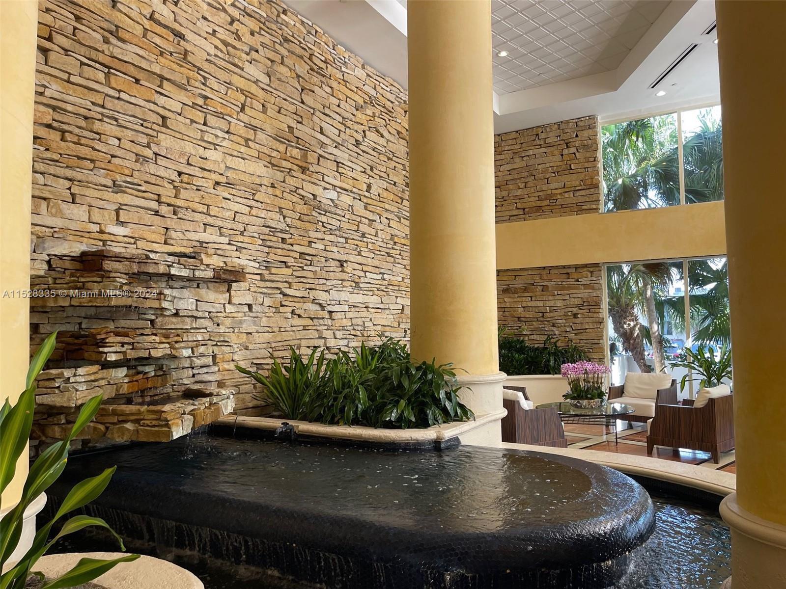 20281 E Country Club Dr 2406, Aventura, Florida 33180, 2 Bedrooms Bedrooms, ,2 BathroomsBathrooms,Residentiallease,For Rent,20281 E Country Club Dr 2406,A11528335