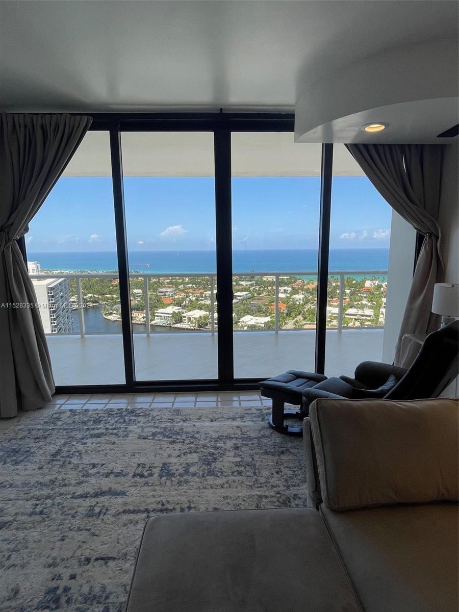 20281 E Country Club Dr 2406, Aventura, Florida 33180, 2 Bedrooms Bedrooms, ,2 BathroomsBathrooms,Residentiallease,For Rent,20281 E Country Club Dr 2406,A11528335