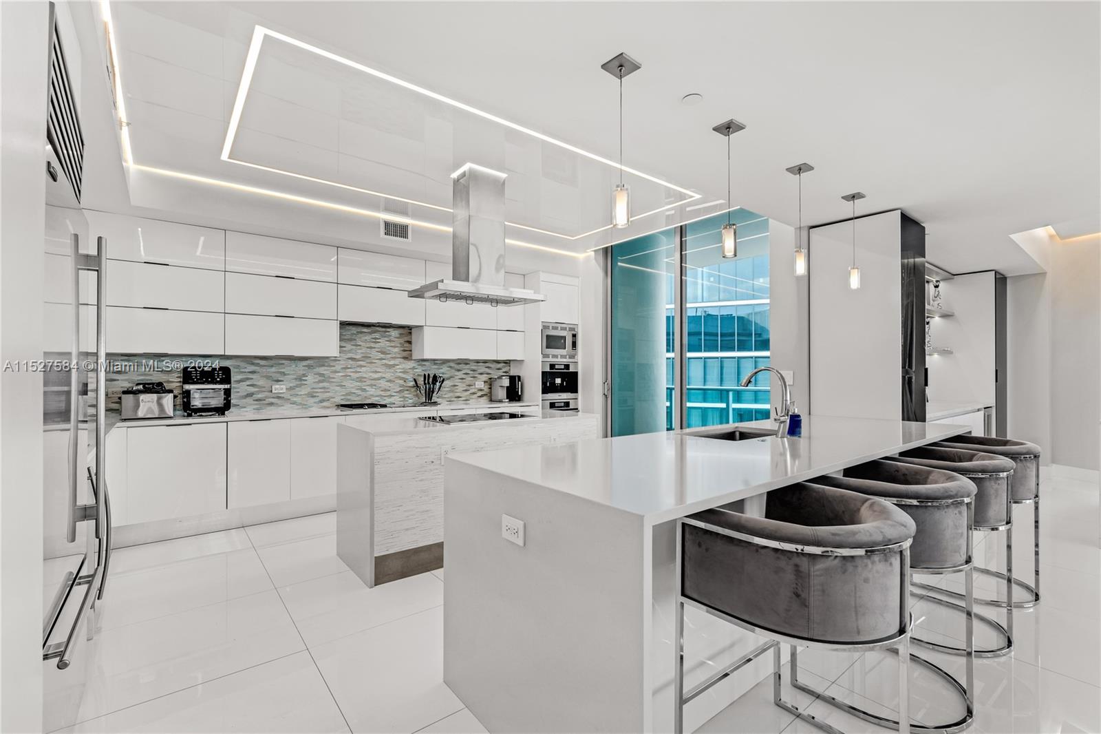 900 Biscayne Blvd 6307, Miami, Florida 33132, 3 Bedrooms Bedrooms, ,4 BathroomsBathrooms,Residentiallease,For Rent,900 Biscayne Blvd 6307,A11527584