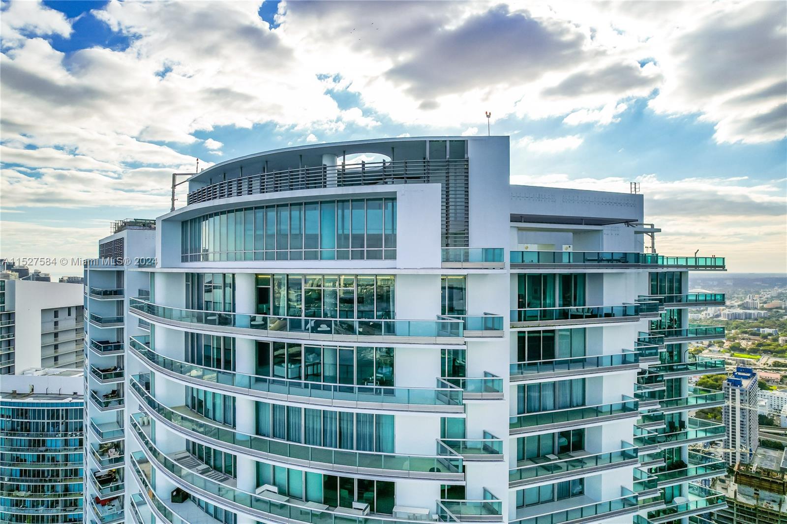 900 Biscayne Blvd 6307, Miami, Florida 33132, 3 Bedrooms Bedrooms, ,4 BathroomsBathrooms,Residentiallease,For Rent,900 Biscayne Blvd 6307,A11527584