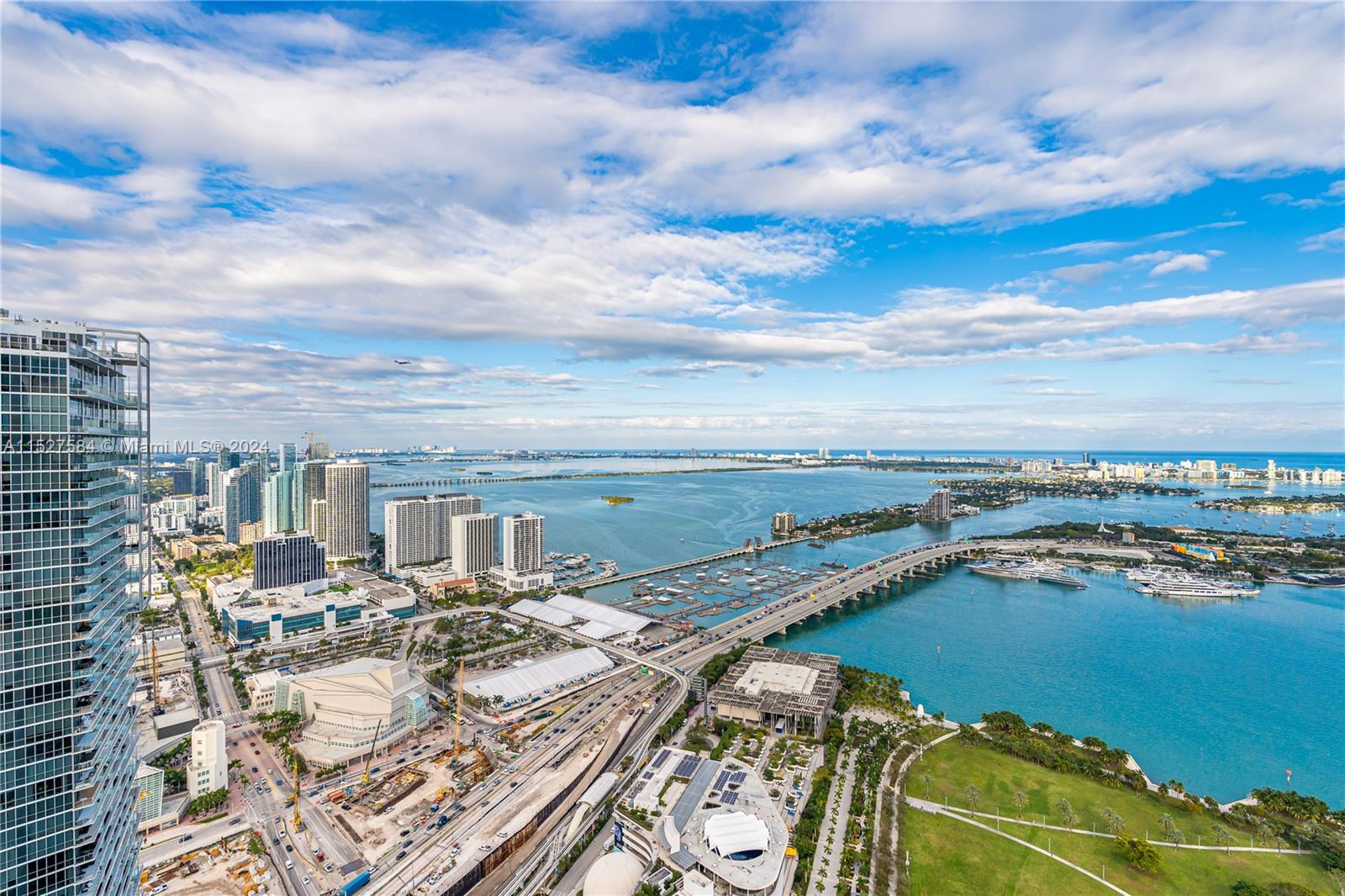 900 Biscayne Blvd 6307, Miami, Florida 33132, 3 Bedrooms Bedrooms, ,4 BathroomsBathrooms,Residentiallease,For Rent,900 Biscayne Blvd 6307,A11527584