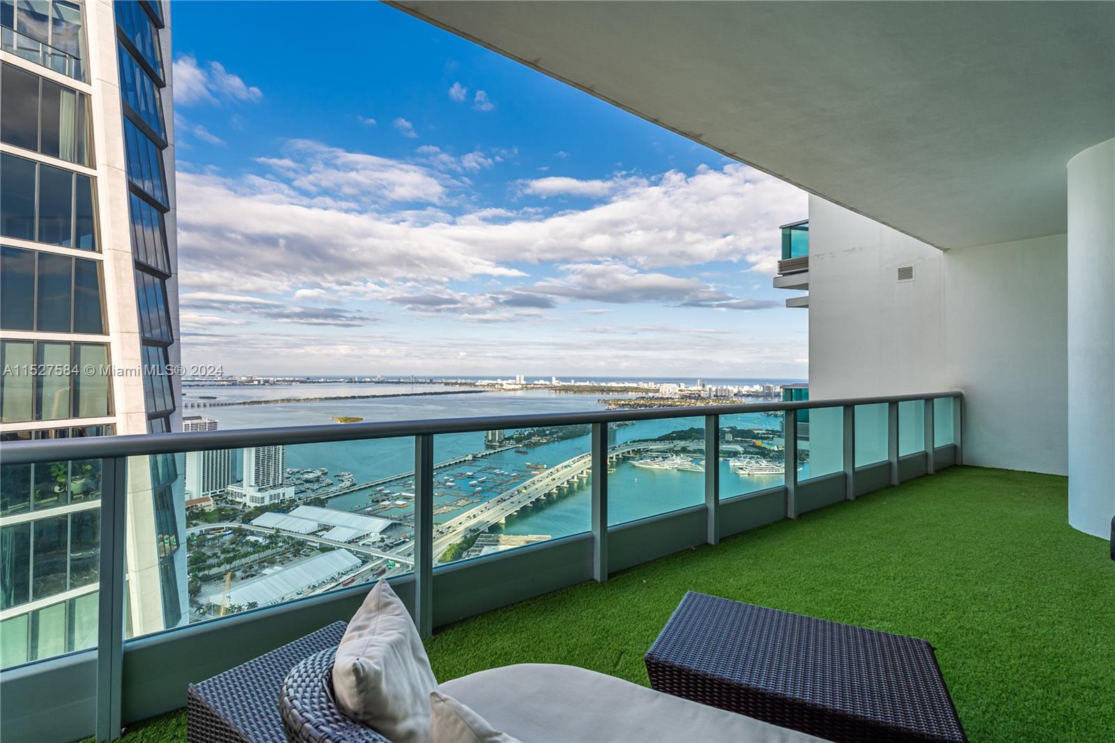 900 Biscayne Blvd 6307, Miami, Florida 33132, 3 Bedrooms Bedrooms, ,4 BathroomsBathrooms,Residentiallease,For Rent,900 Biscayne Blvd 6307,A11527584