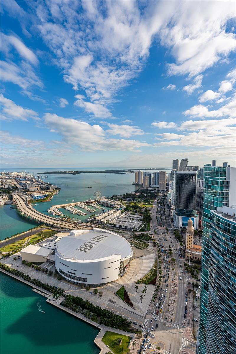 900 Biscayne Blvd 6307, Miami, Florida 33132, 3 Bedrooms Bedrooms, ,4 BathroomsBathrooms,Residentiallease,For Rent,900 Biscayne Blvd 6307,A11527584
