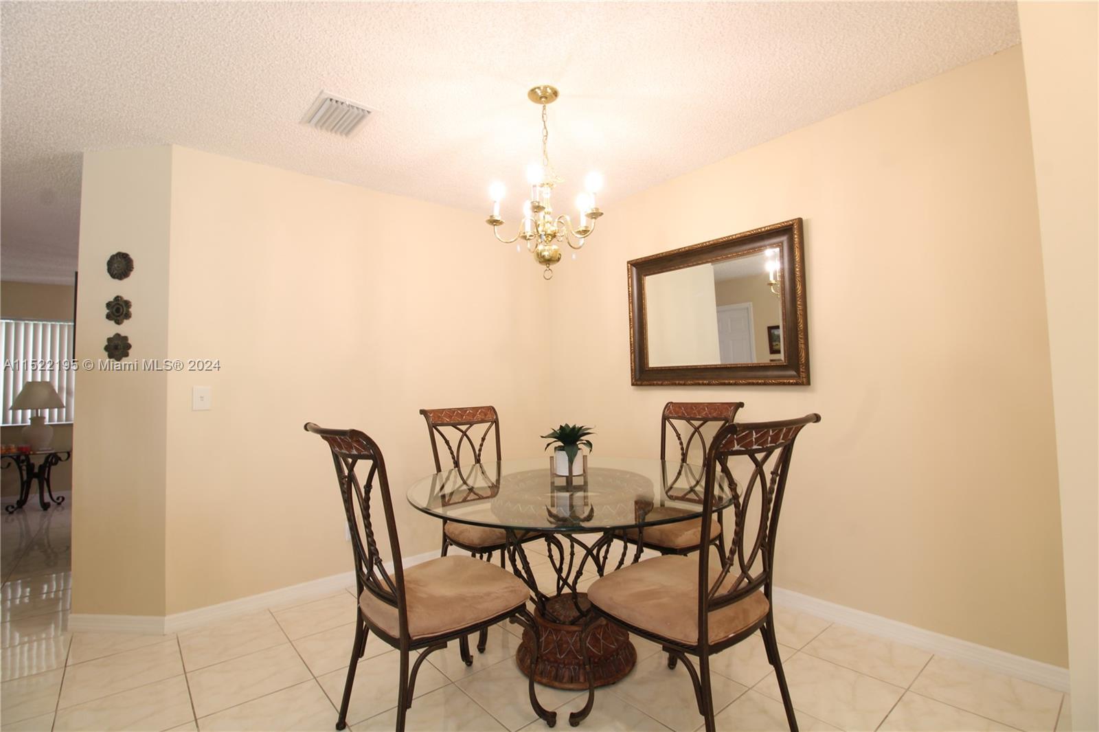 812 208th Cir, Pembroke Pines, FL, 33029 United States, 3 Bedrooms Bedrooms, ,2 BathroomsBathrooms,Residential,For Sale,208th Cir,A11522195