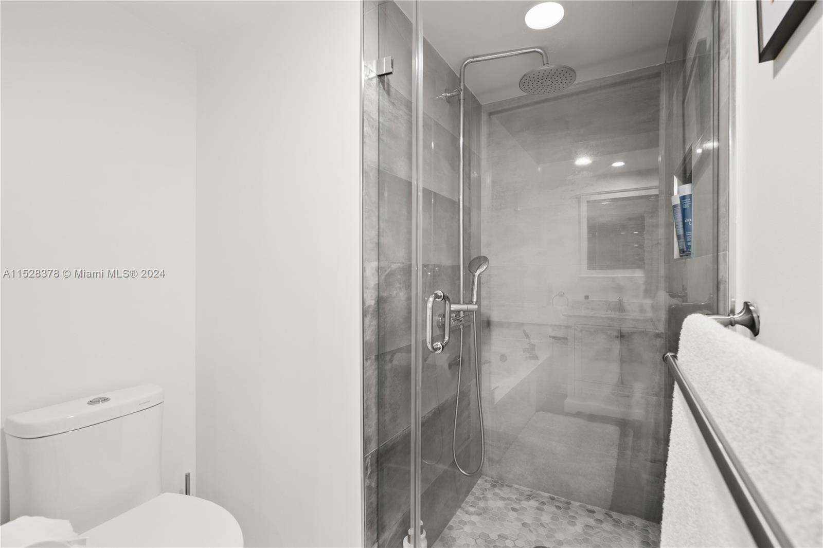 3530 Mystic Pointe Dr 603, Aventura, Florida 33180, 2 Bedrooms Bedrooms, ,2 BathroomsBathrooms,Residentiallease,For Rent,3530 Mystic Pointe Dr 603,A11528378