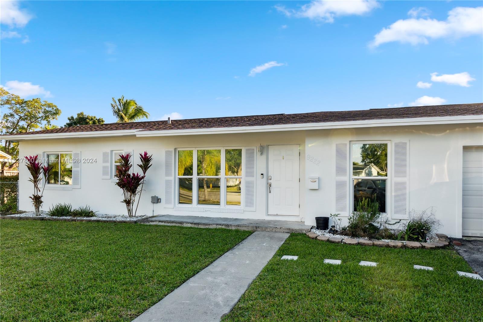 9222 SW 181st Ter  For Sale A11527800, FL