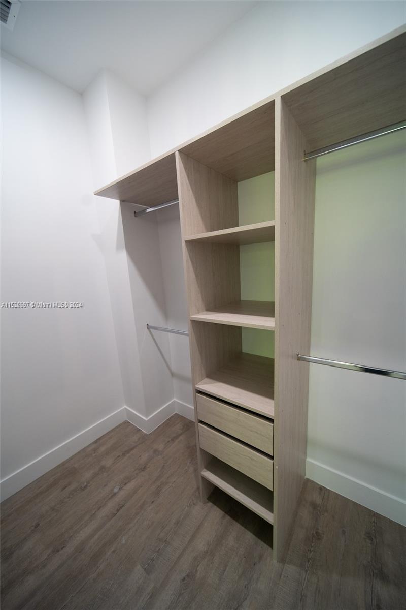 500 Foster Rd B, Hallandale Beach, Florida 33009, 3 Bedrooms Bedrooms, ,2 BathroomsBathrooms,Residentiallease,For Rent,500 Foster Rd B,A11528397