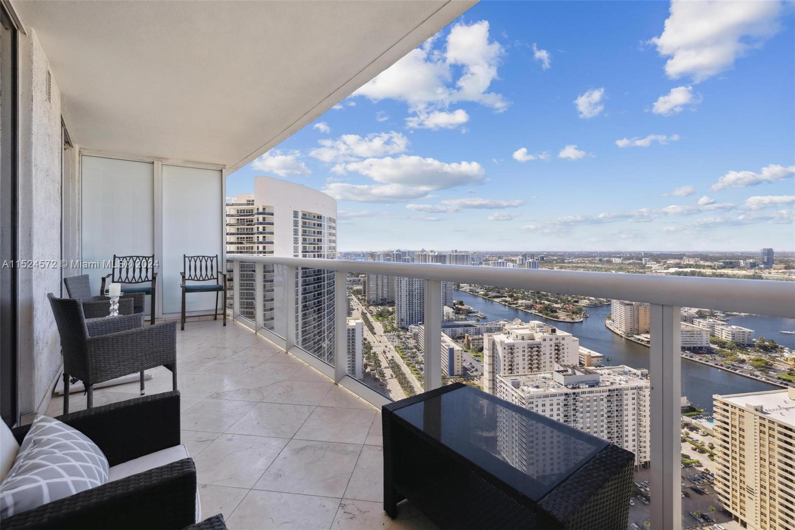 1800 S Ocean Dr 4007, Hallandale Beach, Florida 33009, 3 Bedrooms Bedrooms, ,3 BathroomsBathrooms,Residentiallease,For Rent,1800 S Ocean Dr 4007,A11524572
