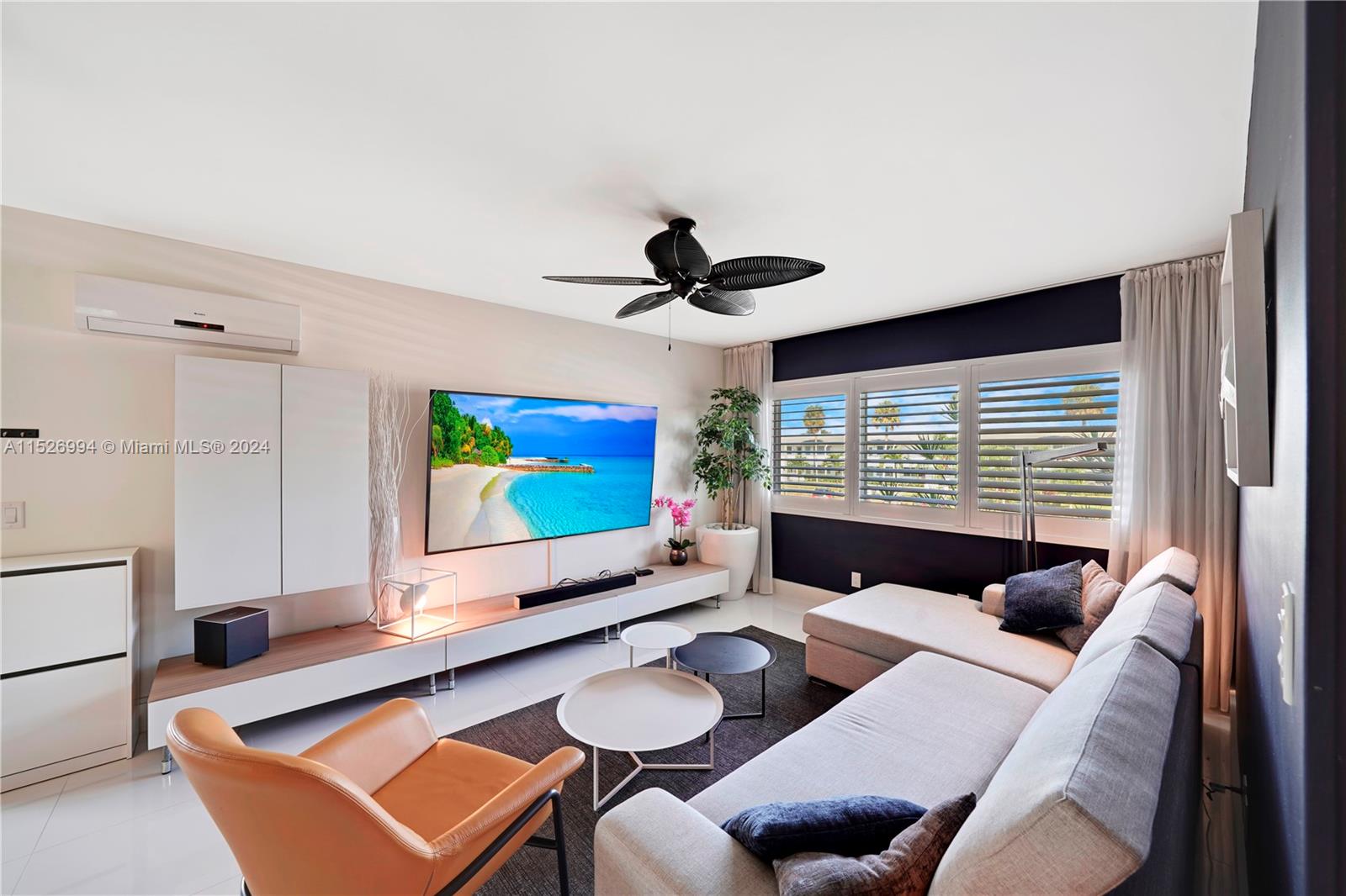 LOOKS LIKE it should be in a MAGAZINE