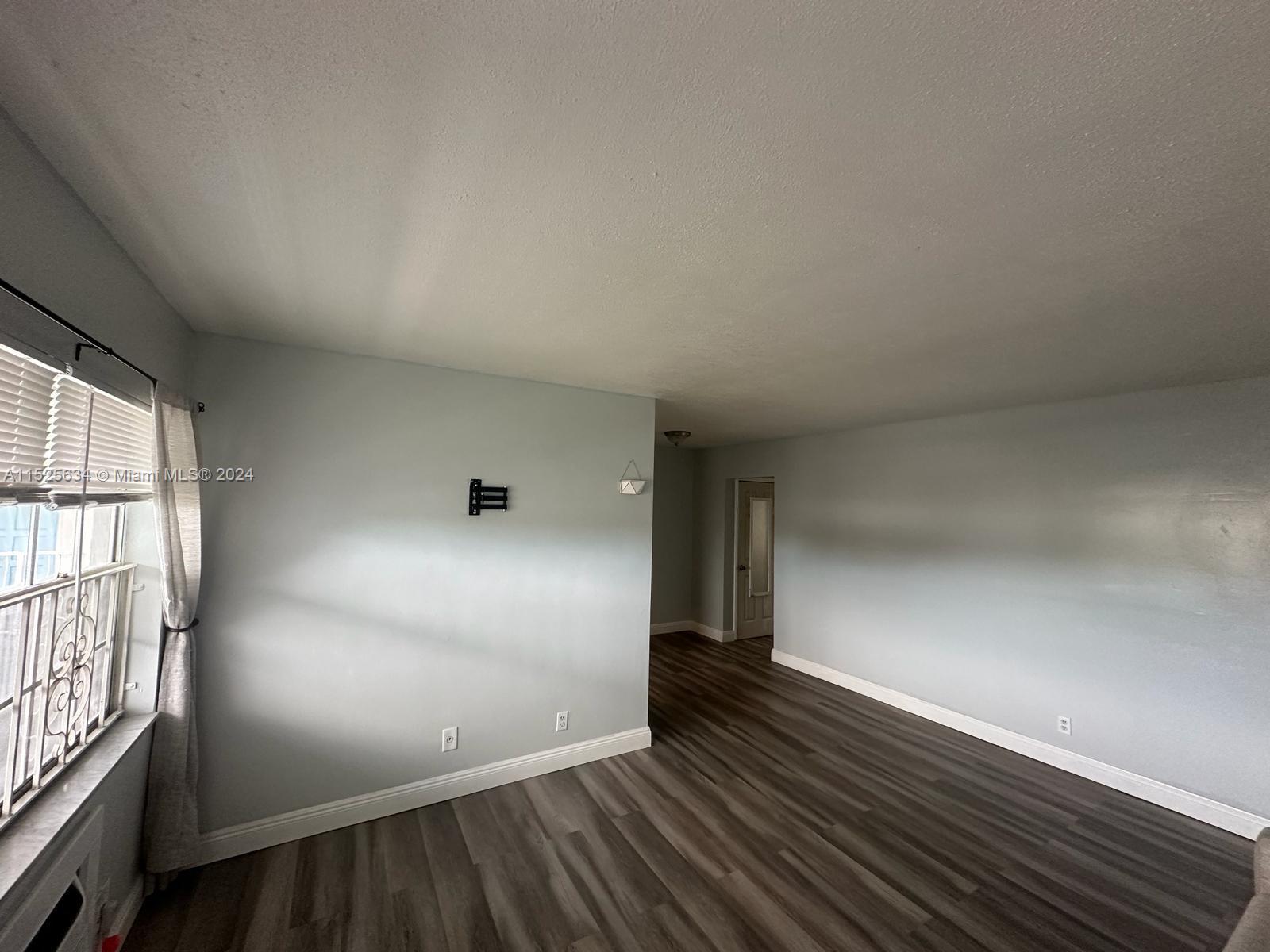 1836 Arthur St 17, Hollywood, Florida 33020, 1 Bedroom Bedrooms, ,1 BathroomBathrooms,Residential,For Sale,1836 Arthur St 17,A11525634