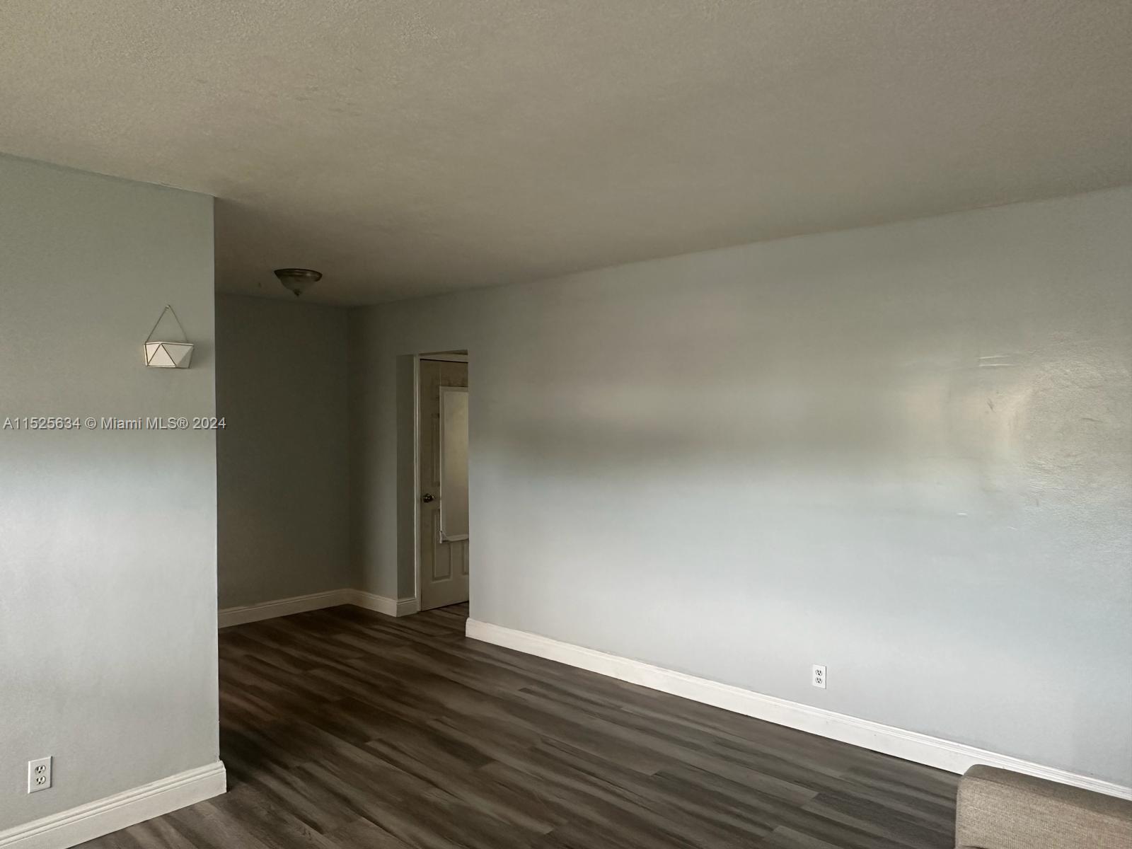 1836 Arthur St 17, Hollywood, Florida 33020, 1 Bedroom Bedrooms, ,1 BathroomBathrooms,Residential,For Sale,1836 Arthur St 17,A11525634