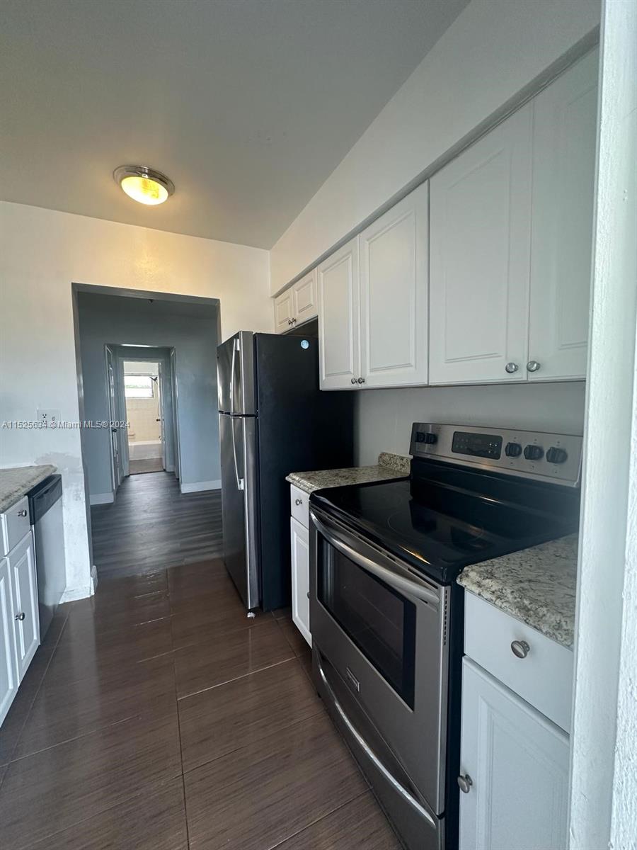 1836 Arthur St 17, Hollywood, Florida 33020, 1 Bedroom Bedrooms, ,1 BathroomBathrooms,Residential,For Sale,1836 Arthur St 17,A11525634