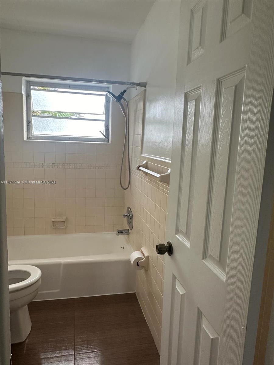 1836 Arthur St 17, Hollywood, Florida 33020, 1 Bedroom Bedrooms, ,1 BathroomBathrooms,Residential,For Sale,1836 Arthur St 17,A11525634