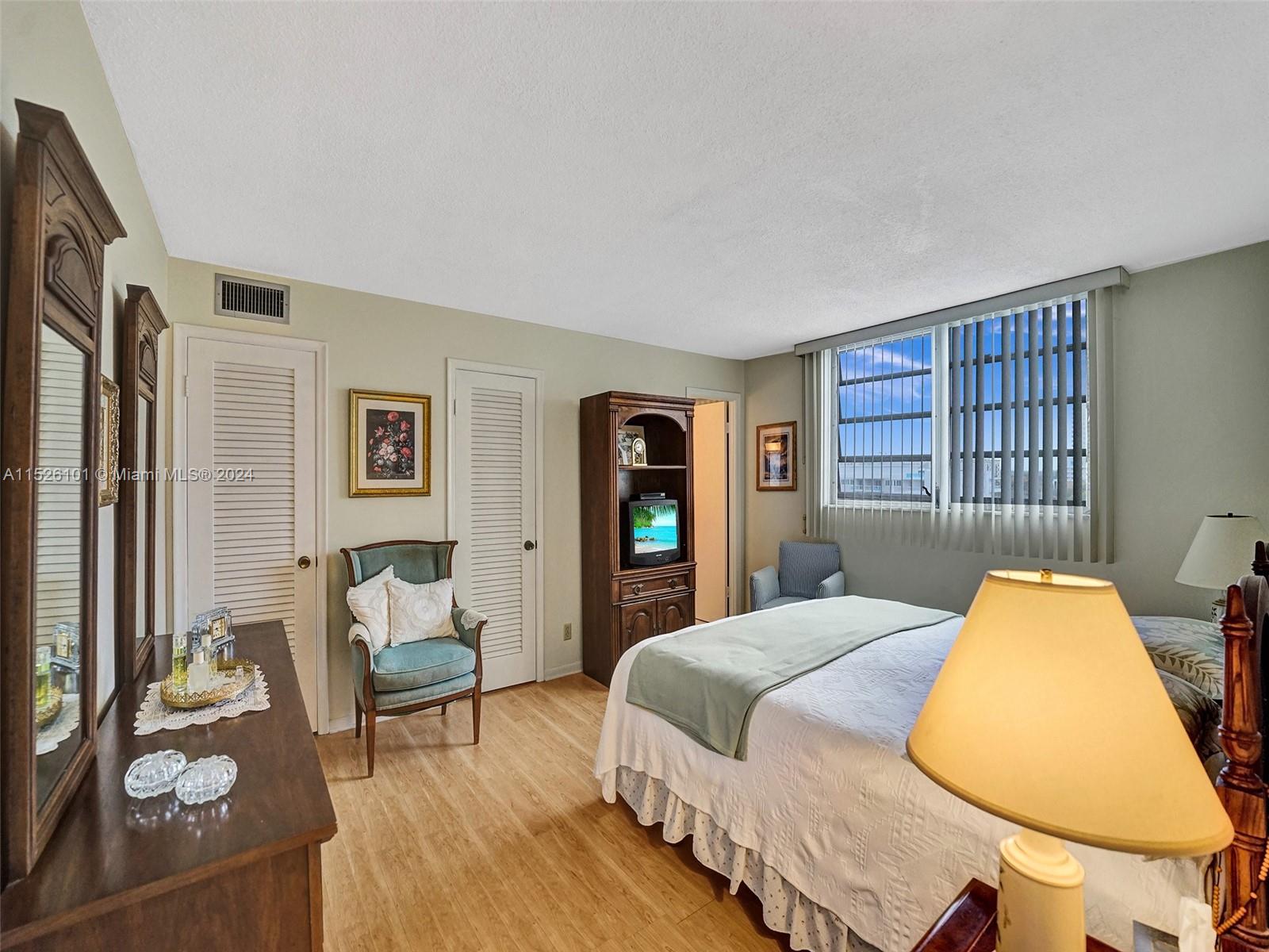 1811 Jefferson St 706, Hollywood, Florida 33020, 1 Bedroom Bedrooms, ,1 BathroomBathrooms,Residential,For Sale,1811 Jefferson St 706,A11526101