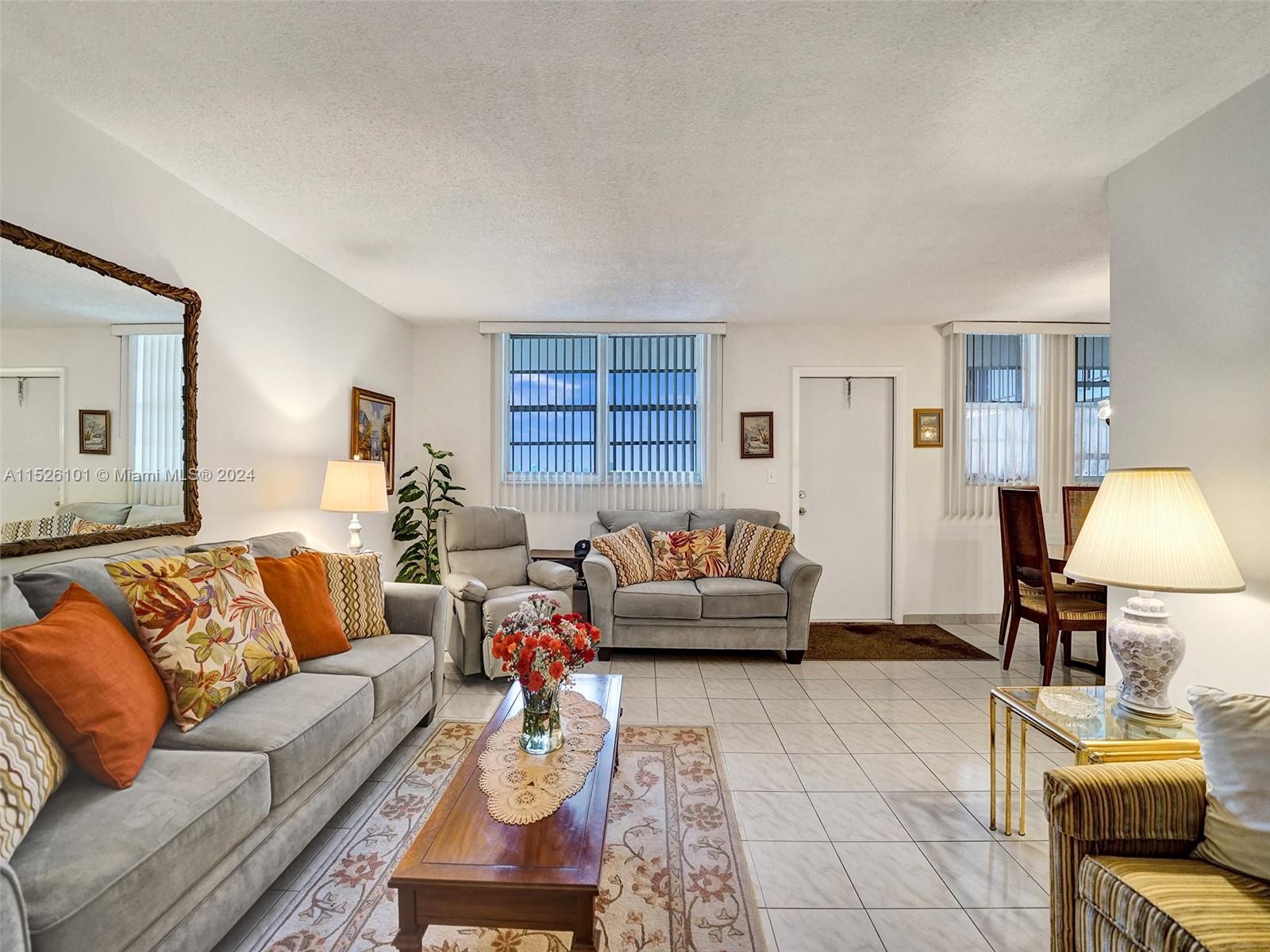 1811 Jefferson St 706, Hollywood, Florida 33020, 1 Bedroom Bedrooms, ,1 BathroomBathrooms,Residential,For Sale,1811 Jefferson St 706,A11526101
