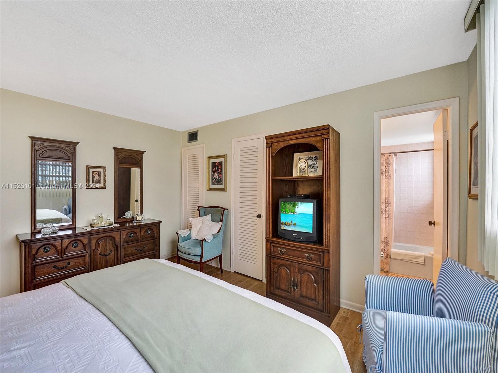 1811 Jefferson St 706, Hollywood, Florida 33020, 1 Bedroom Bedrooms, ,1 BathroomBathrooms,Residential,For Sale,1811 Jefferson St 706,A11526101