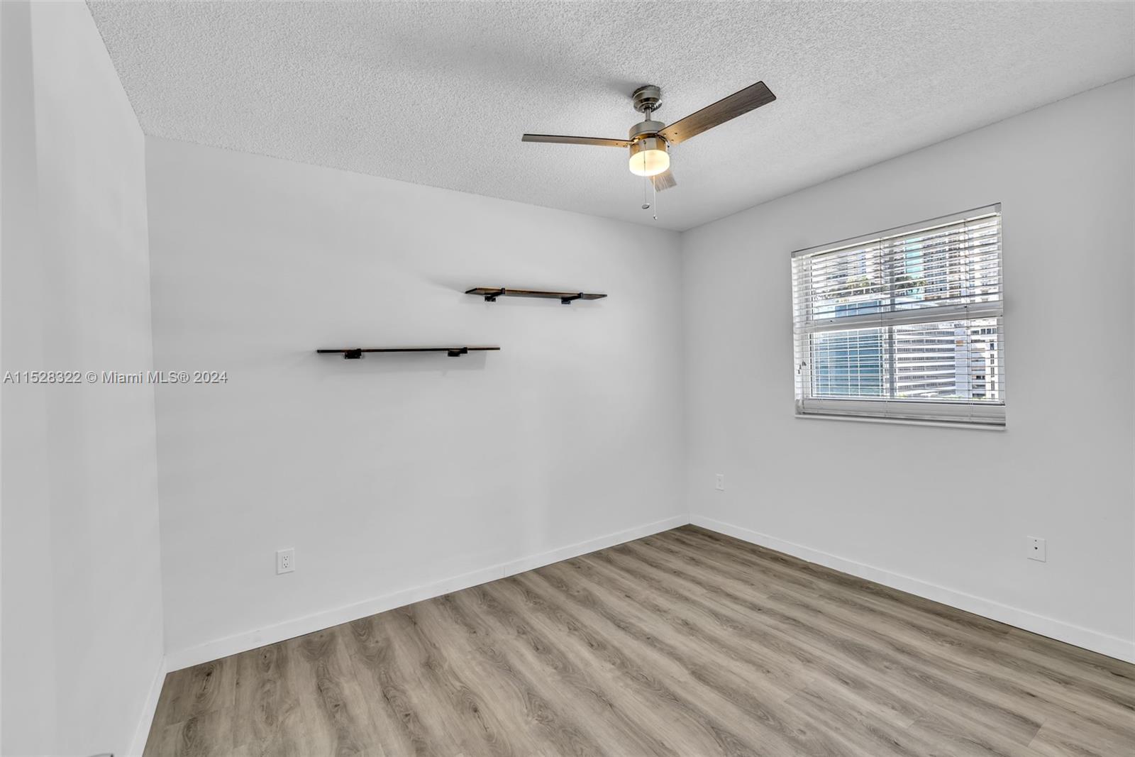 185 SE 14 TH TER 810, Miami, Florida 33131, 2 Bedrooms Bedrooms, ,2 BathroomsBathrooms,Residential,For Sale,185 SE 14 TH TER 810,A11528322