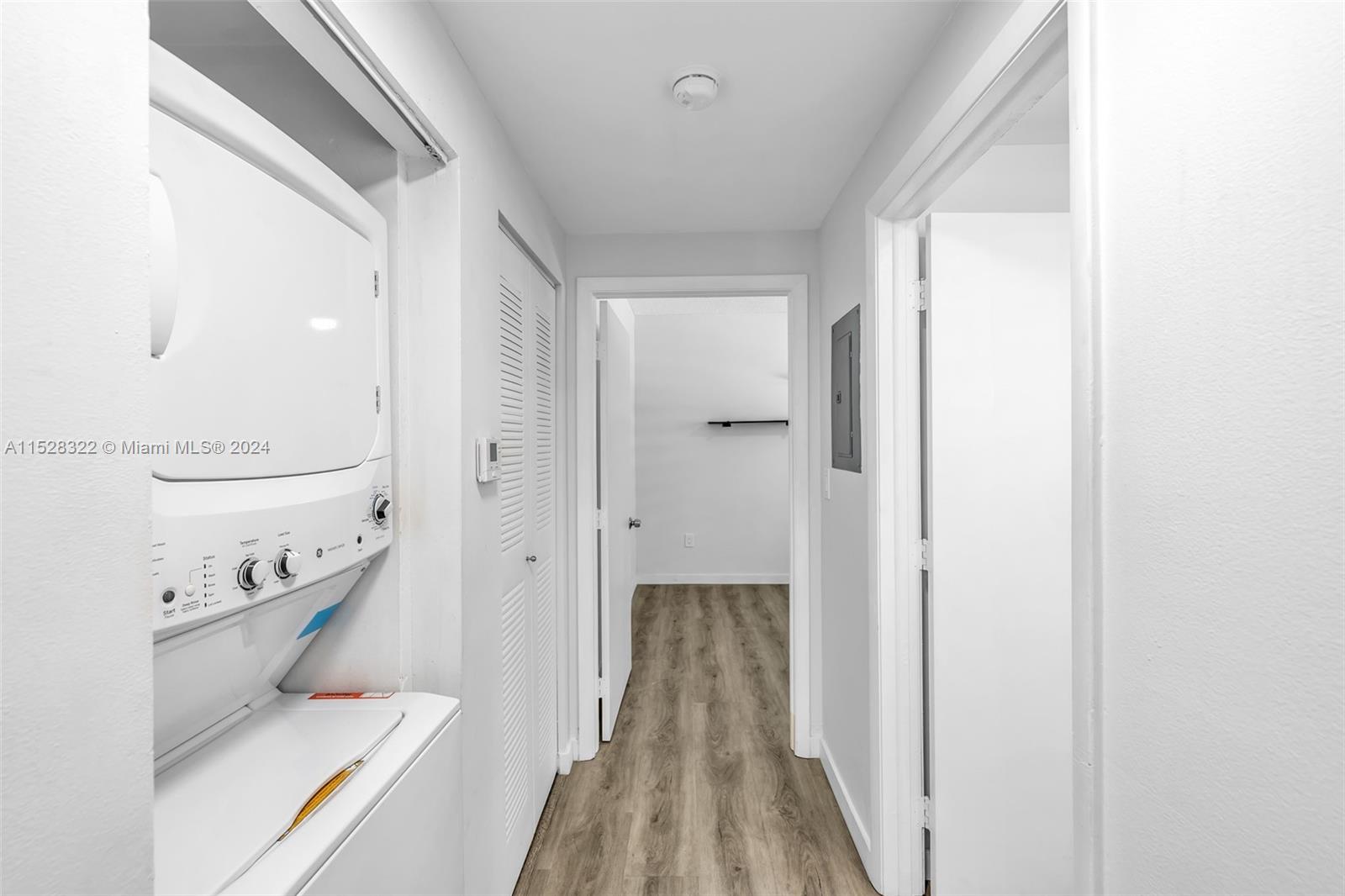 185 SE 14 TH TER 810, Miami, Florida 33131, 2 Bedrooms Bedrooms, ,2 BathroomsBathrooms,Residential,For Sale,185 SE 14 TH TER 810,A11528322