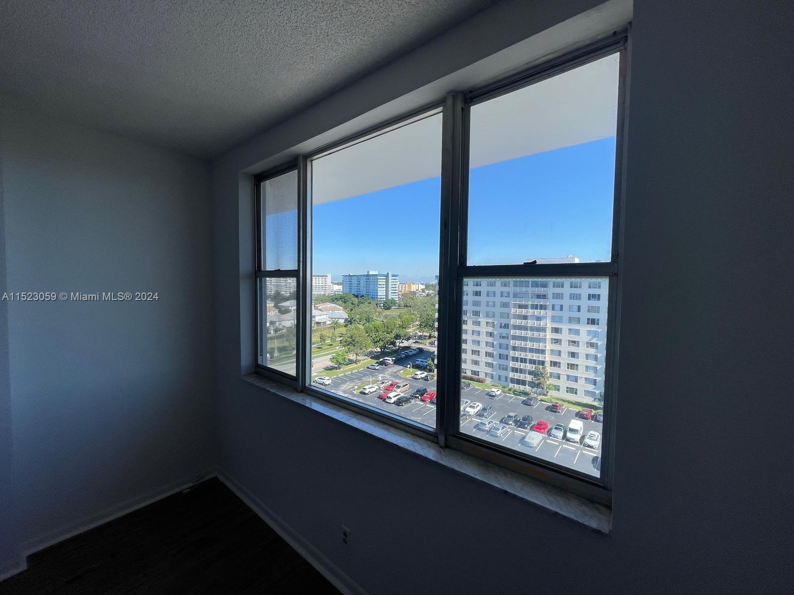 4350 Hillcrest Dr 1014, Hollywood, Florida 33021, 2 Bedrooms Bedrooms, ,2 BathroomsBathrooms,Residential,For Sale,4350 Hillcrest Dr 1014,A11523059