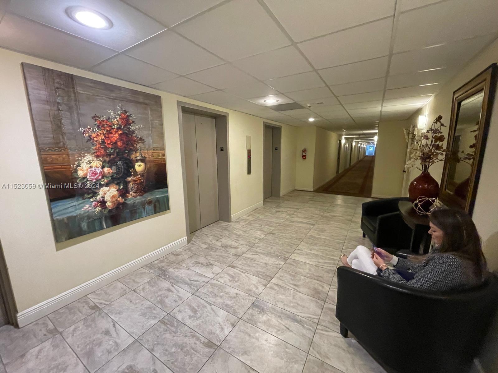 4350 Hillcrest Dr 1014, Hollywood, Florida 33021, 2 Bedrooms Bedrooms, ,2 BathroomsBathrooms,Residential,For Sale,4350 Hillcrest Dr 1014,A11523059