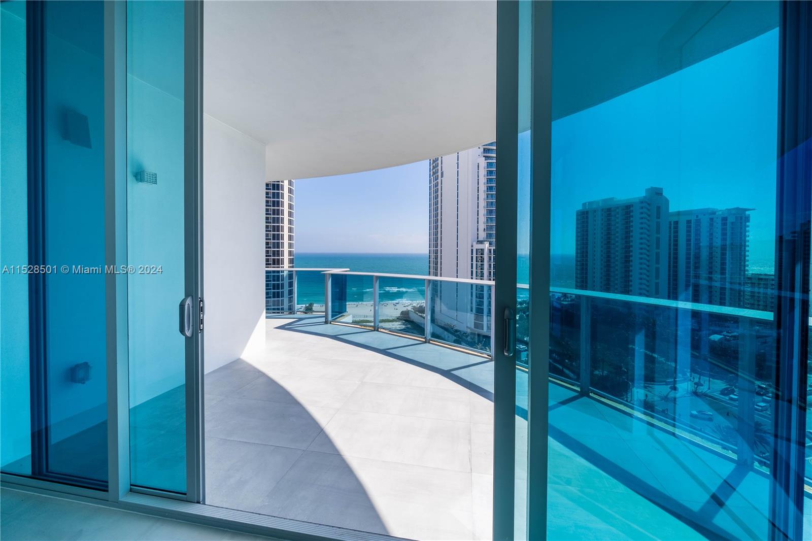 17550 COLLINS AVENUE, Sunny Isles Beach, FL, 33160 United States, 3 Bedrooms Bedrooms, ,3 BathroomsBathrooms,Residential,For Sale,COLLINS AVENUE,A11528501